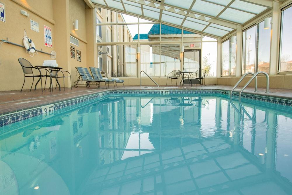 Econo Lodge Inn & Suites Joplin Εξωτερικό φωτογραφία