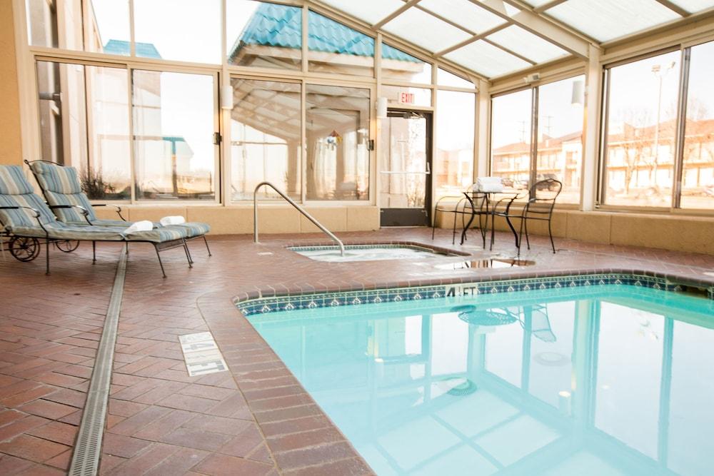 Econo Lodge Inn & Suites Joplin Εξωτερικό φωτογραφία