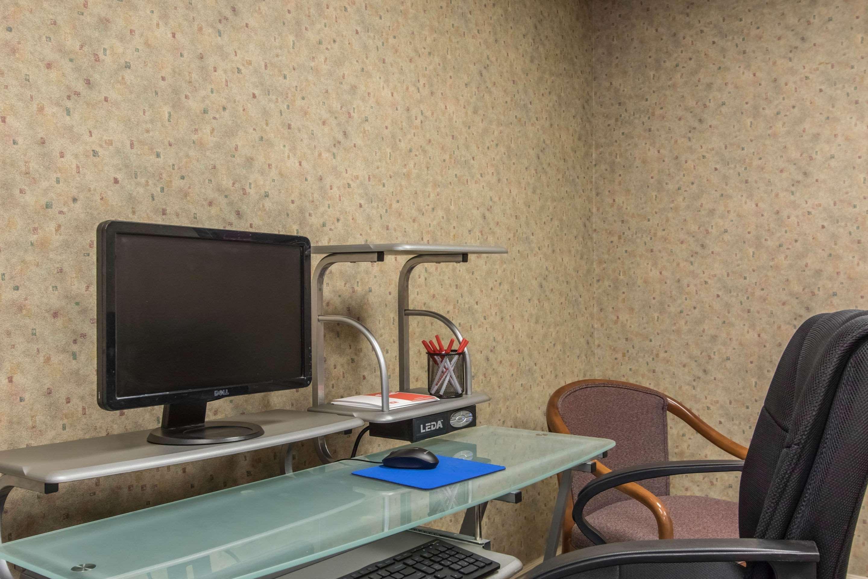 Econo Lodge Inn & Suites Joplin Εξωτερικό φωτογραφία