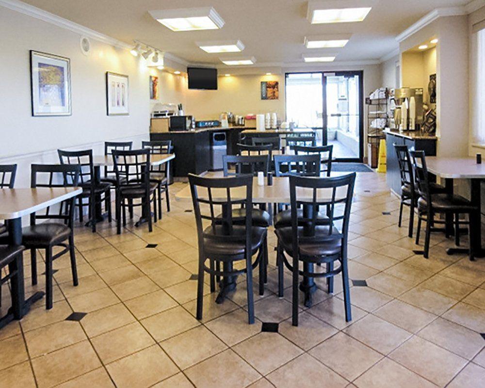 Econo Lodge Inn & Suites Joplin Εξωτερικό φωτογραφία