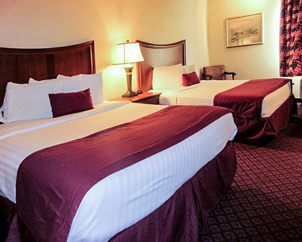 Econo Lodge Inn & Suites Joplin Εξωτερικό φωτογραφία