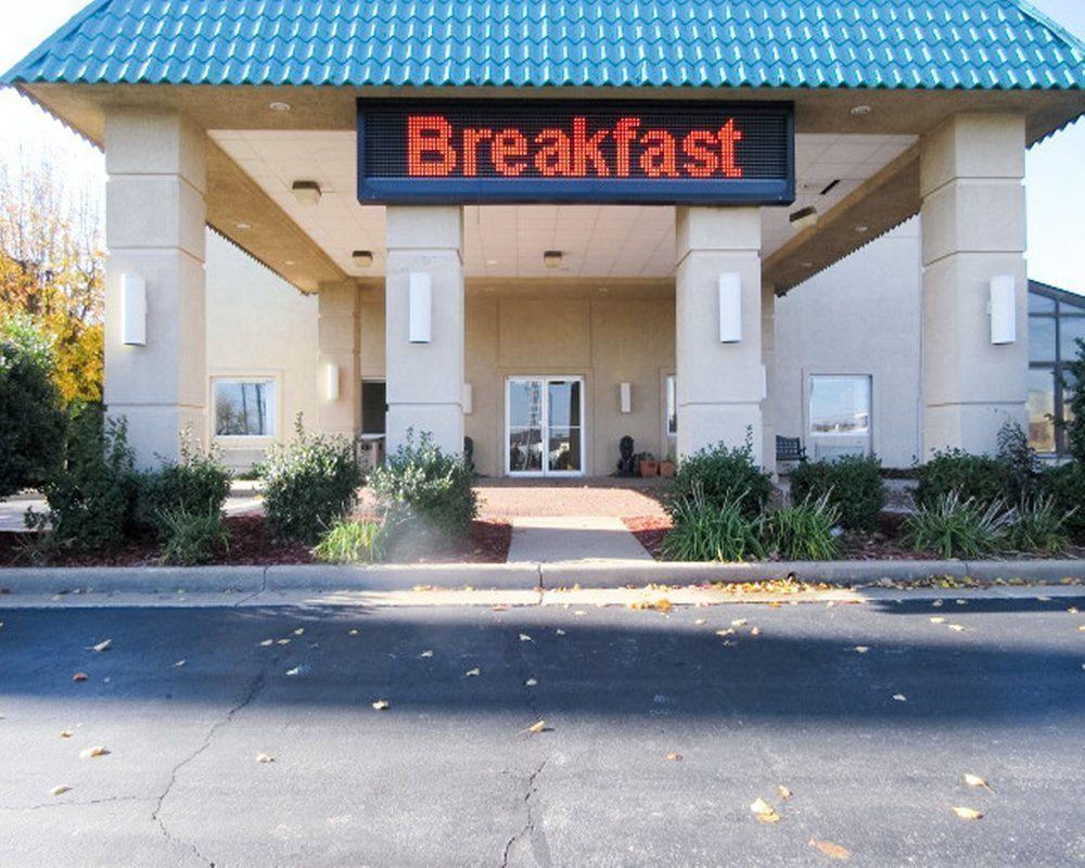 Econo Lodge Inn & Suites Joplin Εξωτερικό φωτογραφία